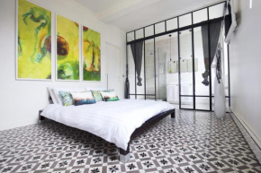 MONTMARTRE ROMANTIC, Bed & Breakfast - Paris